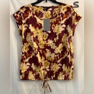 Floral Short Sleeve Top in Maroon and Cream